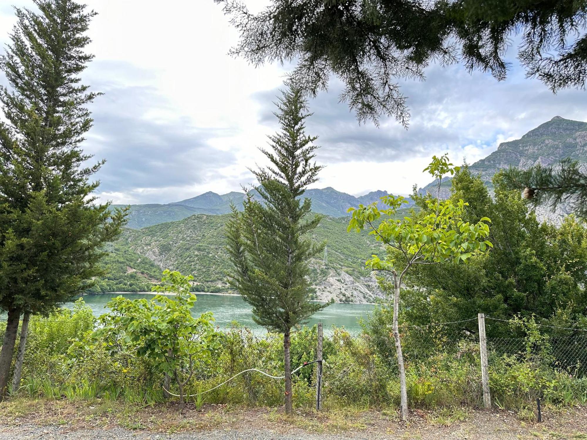 Lakeview Escape Koman 外观 照片
